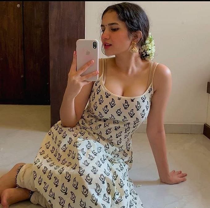 HYDERABAD ALL TYPE ESCORT IN LOW COST & UNLIMITED BOOK APPOINTMENT