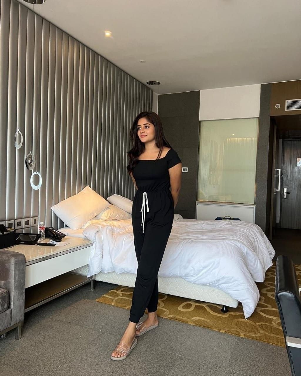 Kochi call girls best price girls low price WhatsApp message