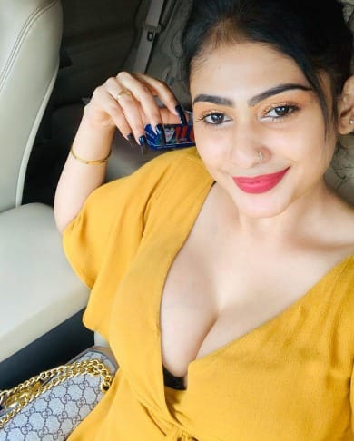 Ernakulam Hot girls available unlimited shots available