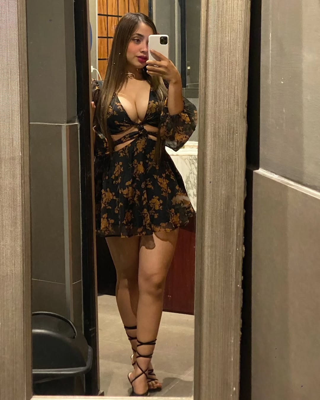 Ful open girls low price service hotel and Home call me