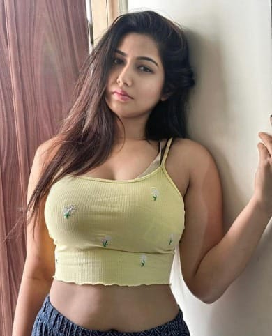 2000 unlimited shot providing services 24 x 7 available by garima